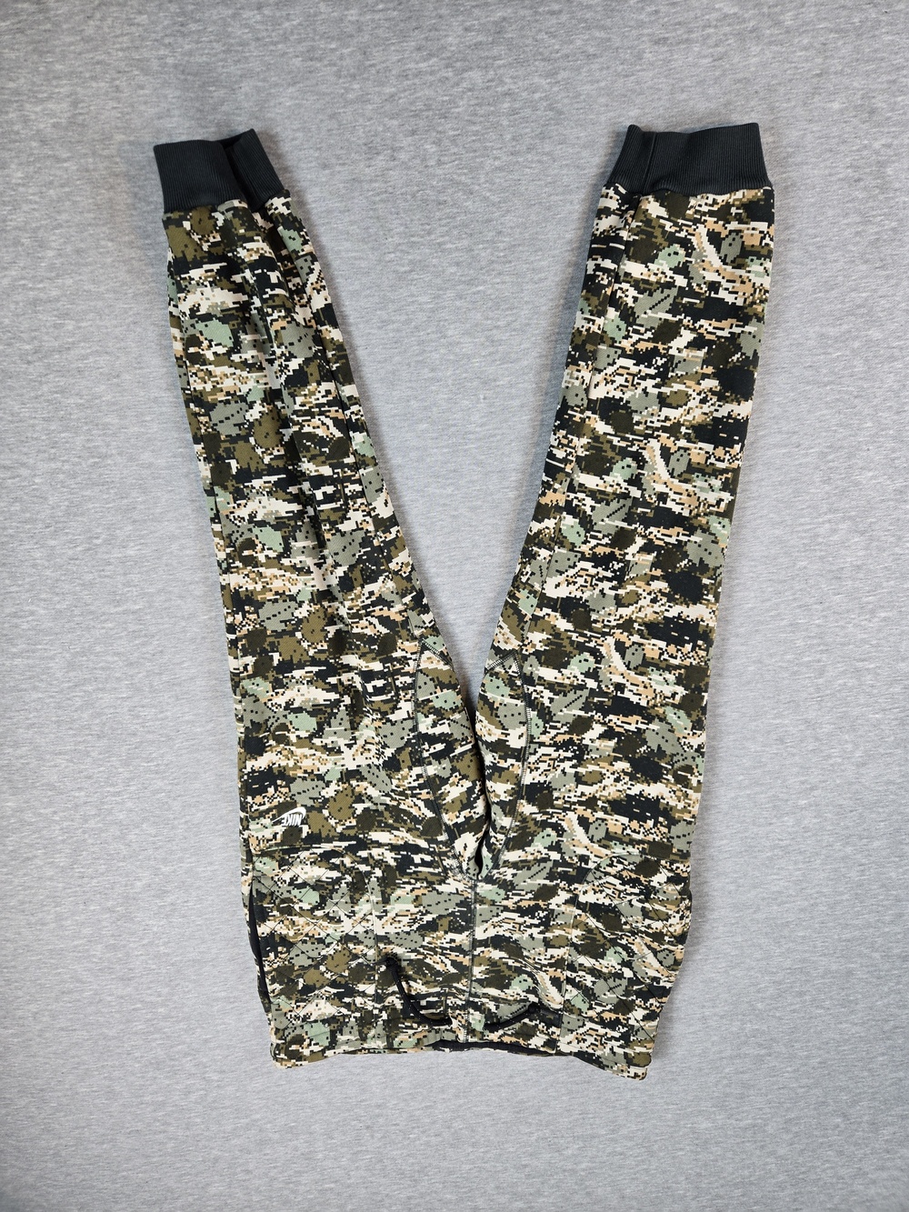 Nike Pants Mens Small Quilted Joggers Fleece Lined Athletic Drawstring Camo